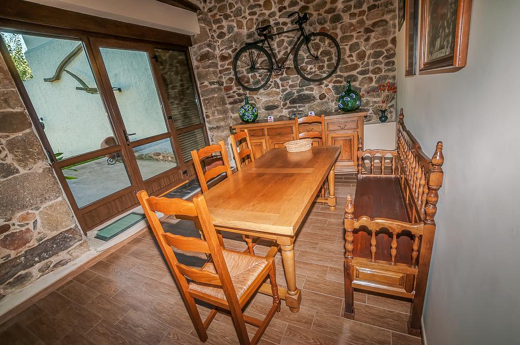 Casa Rural El Almendro De Maria Ponferrada Exterior photo